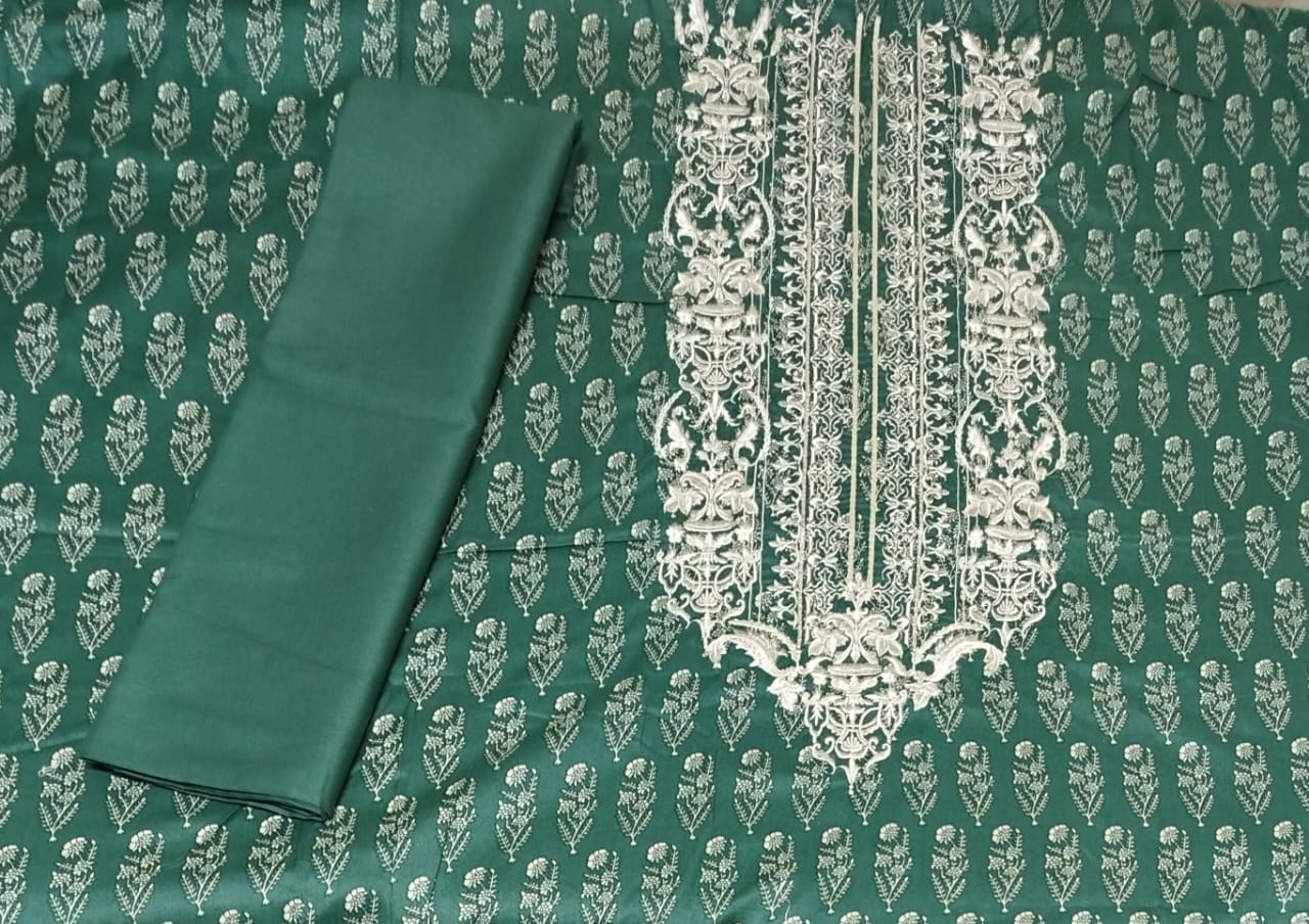 JJ_2Piece_Neck_Embroidery_Bottle Green